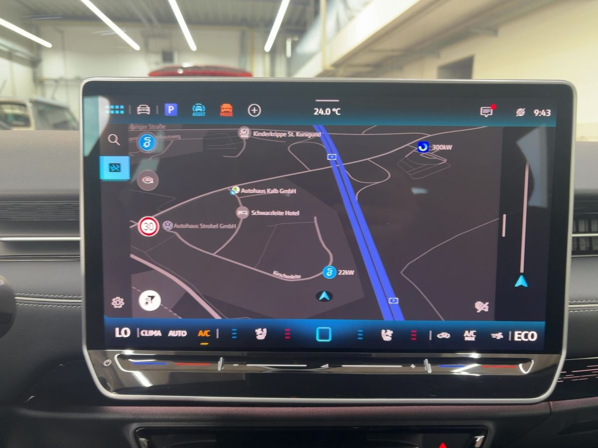 ID.7 Tourer Pro S 91 kWh ab 2,49% Wärmep. AHK Navi LED-Matrix Arew View