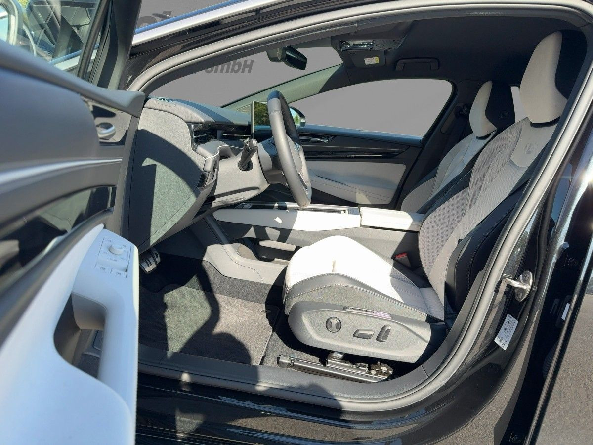 ID.7 Tourer Pro S 91 kWh ab 2,49% Wärmep. AHK Navi LED-Matrix Area View