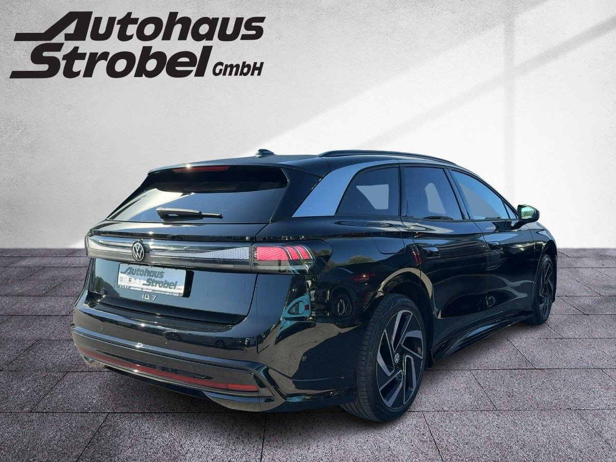 ID.7 Tourer Pro S 91 kWh ab 2,49% Wärmep. AHK Navi LED-Matrix Area View