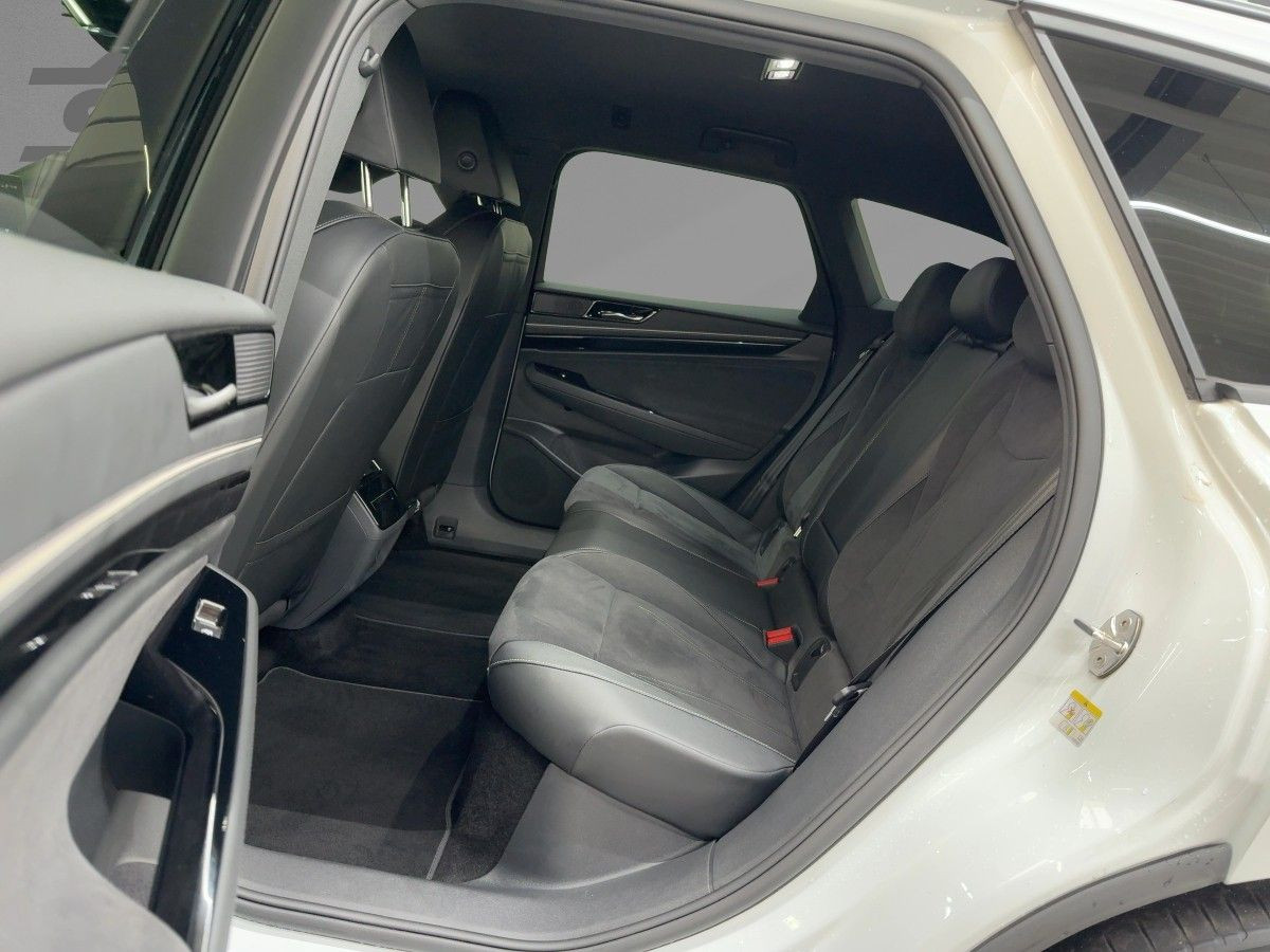 ID.7 Tourer Pro 82 kWh ab 3,99% AHK ACC Navi LED-Matrix Area View
