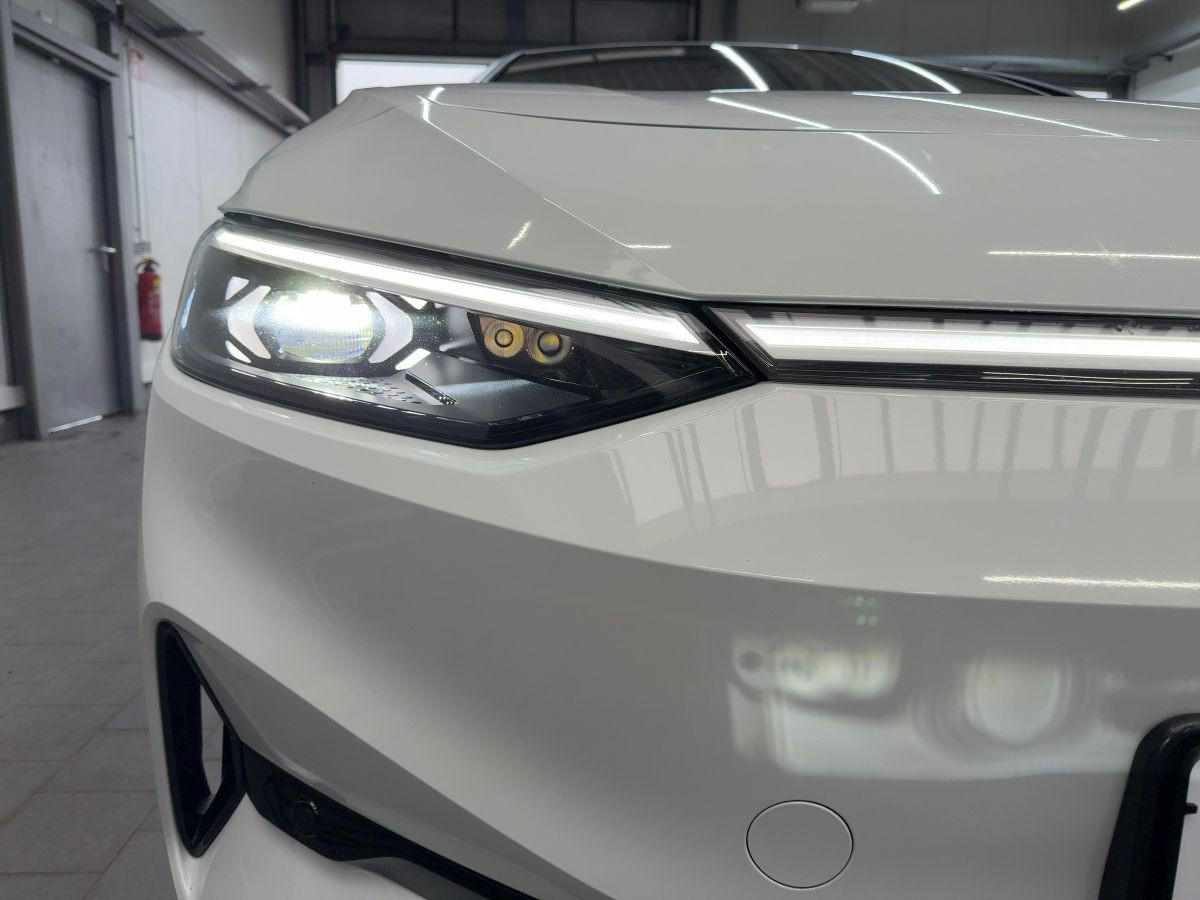 ID.7 Tourer Pro 82 kWh ab 3,99% AHK ACC Navi LED-Matrix Area View