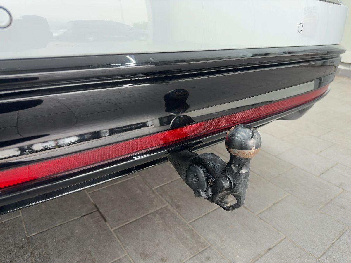 ID.7 Tourer Pro 82 kWh ab 3,99% AHK ACC Navi LED-Matrix Area View