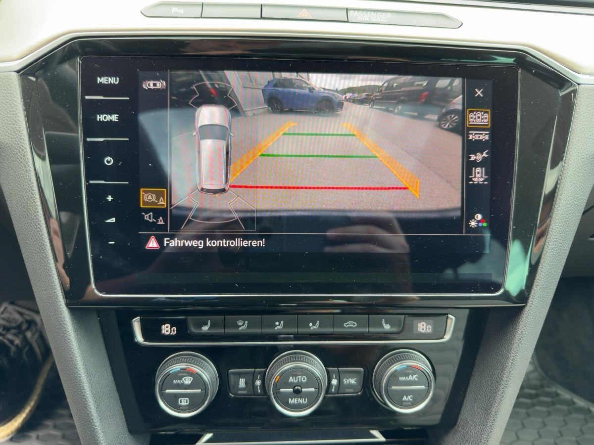 Passat Variant 2.0 TSI DSG Highline Navi LED Pano Kamera