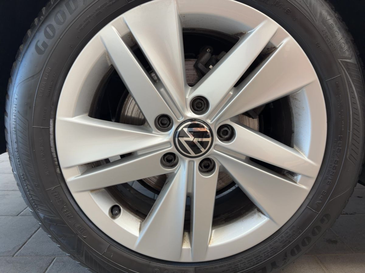 Golf VIII Variant 2.0 TDI Life Navi LED Lane Ass. Keyless Climatronic Bluet. Sitzh.