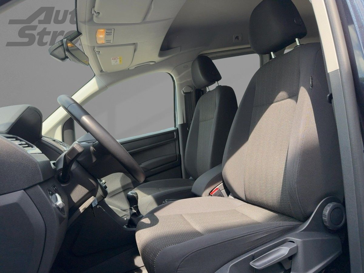 Caddy Kombi 2.0 TDI Comfortline Park-Ass. Sitzh. Climatronic Bluet. DAB+ Nebel