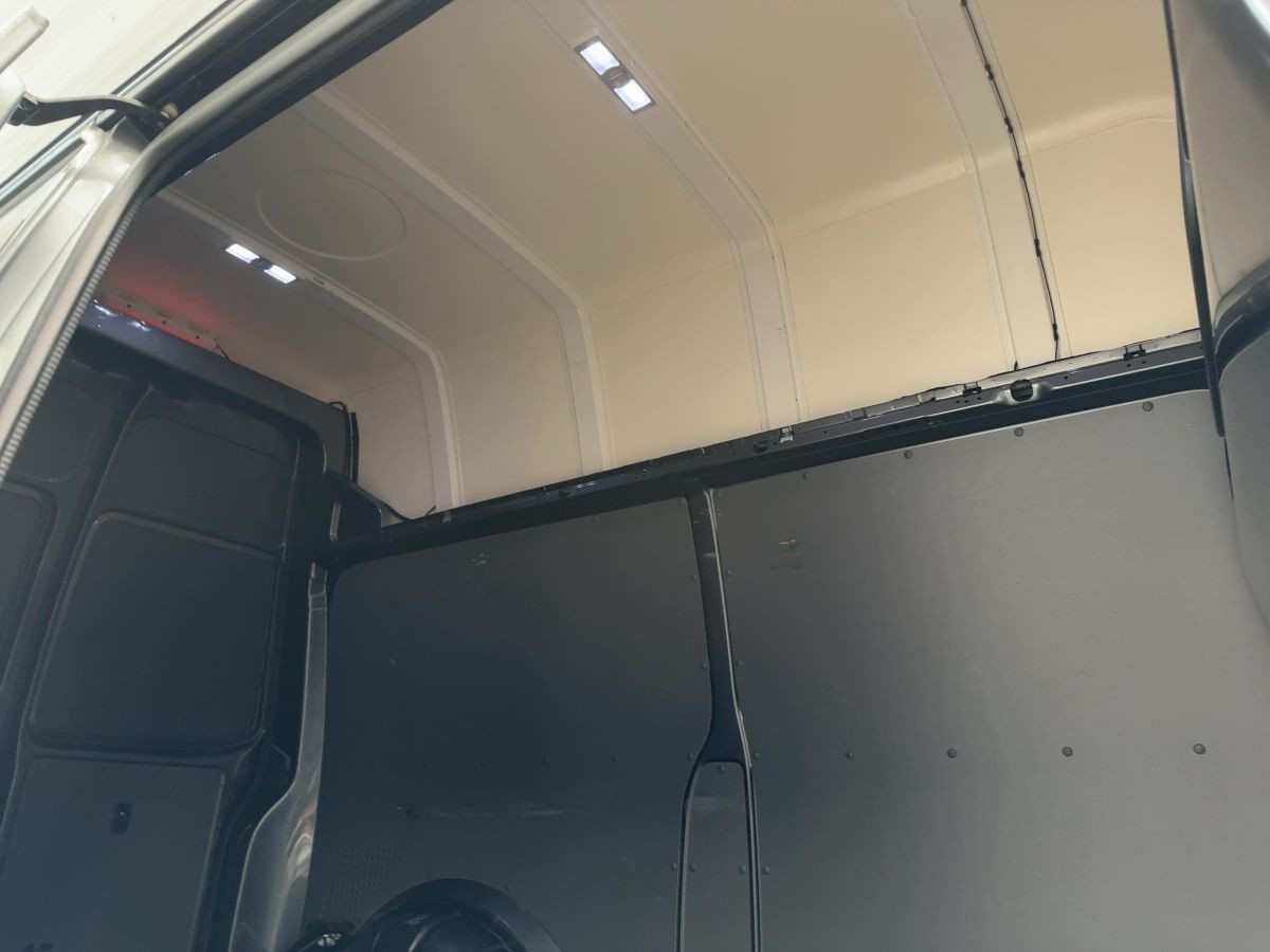 T6.1 Transporter Kasten 2.0 TDI 4M HD LR ACC Navi LED Parkp. Bluet. DAB+