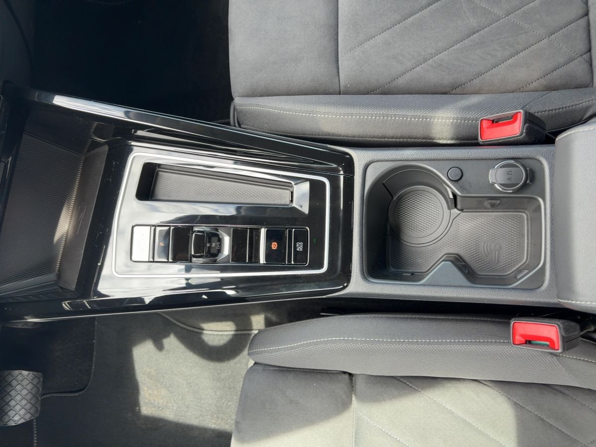 Golf VIII 2.0 TSI DSG 4M ACC LED-Plus Einparkh. Climatronic Lane-Ass. DAB+ Bluet.