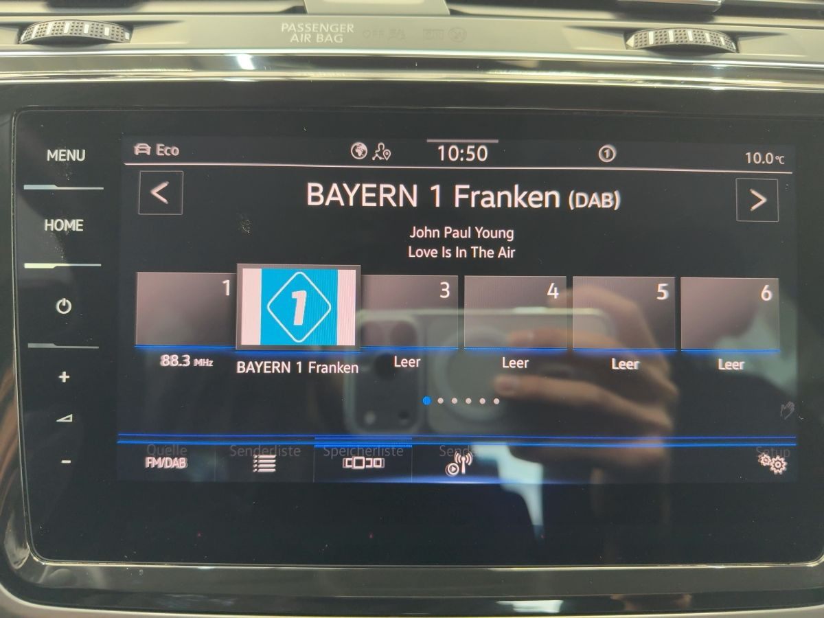 Touran 2.0 TDI DSG ACC DCC LED Navi Kamera Sitzh. Climatronic Lane-Ass. DAB+