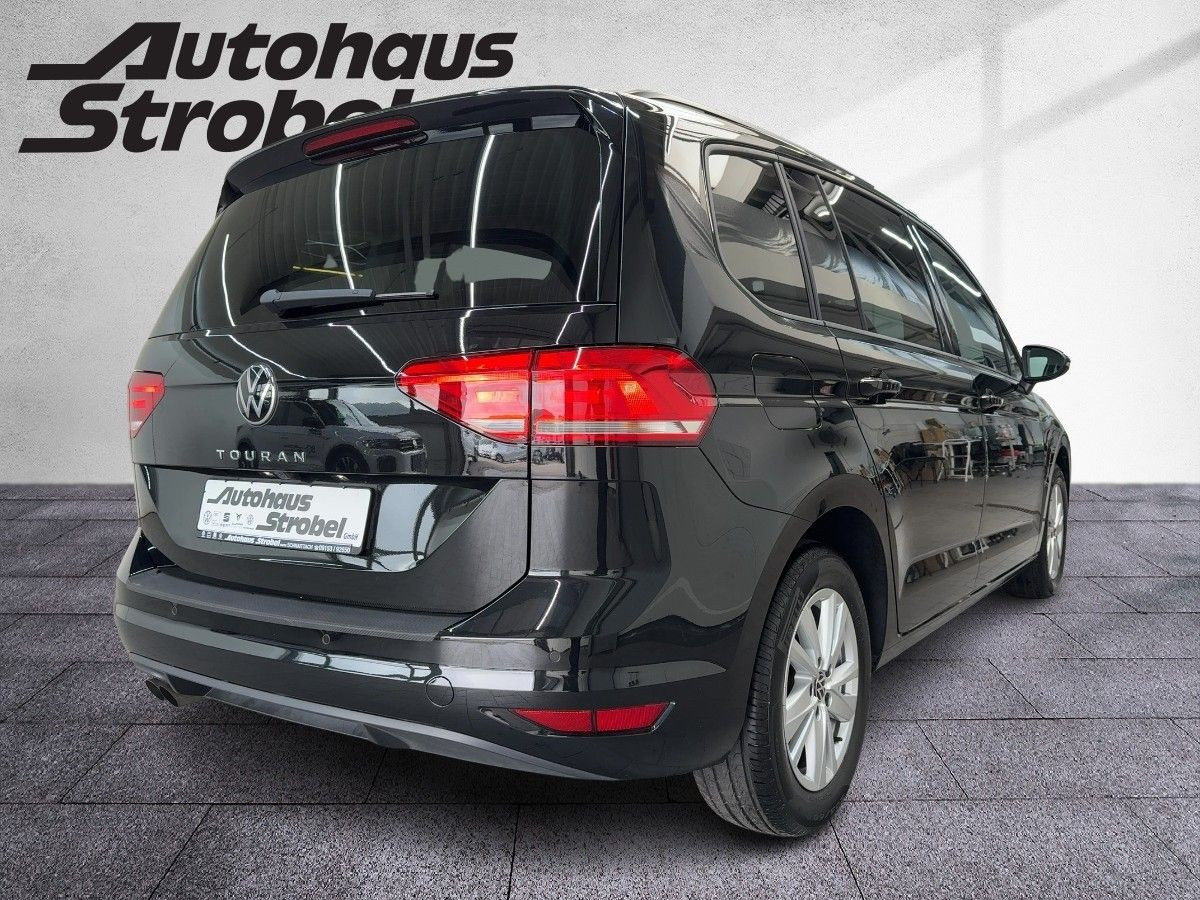 Touran 2.0 TDI DSG ACC DCC LED Navi Kamera Sitzh. Climatronic Lane-Ass. DAB+