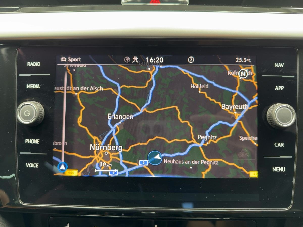 Arteon Shootingbrake 2.0 TSI DSG Elegance ACC AHK Navi LED Einparkh. Keyless Bluet. Sitzh.
