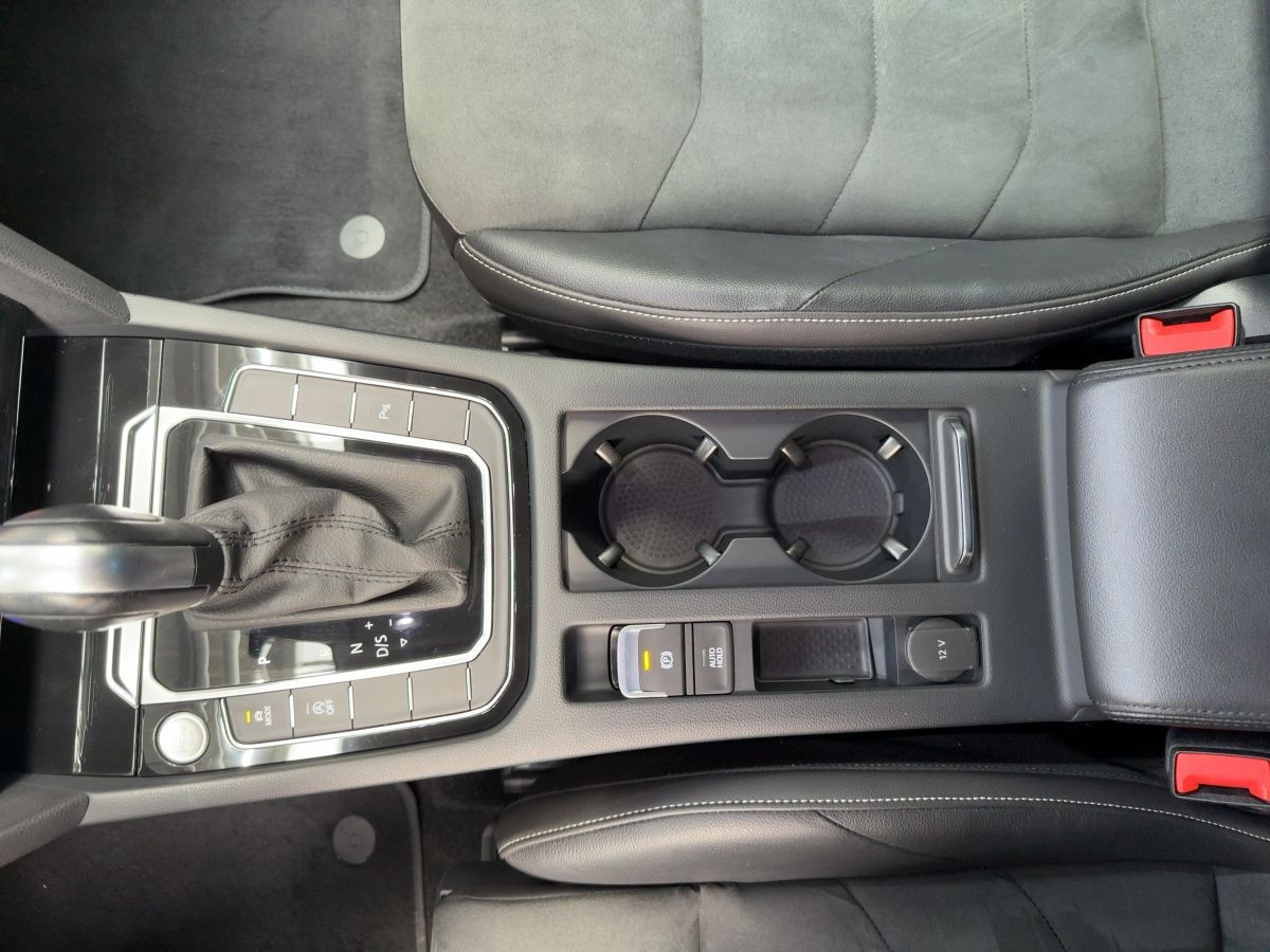 Arteon Shootingbrake 2.0 TSI DSG Elegance ACC AHK Navi LED Einparkh. Keyless Bluet. Sitzh.
