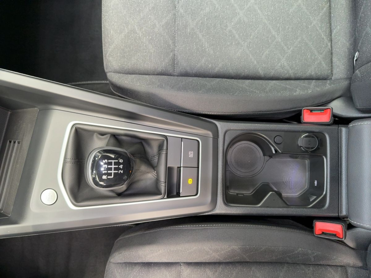 Golf VIII 1.5 TSI Life ACC AHK Navi LED Standh. Kamera Keyless Sitzh.