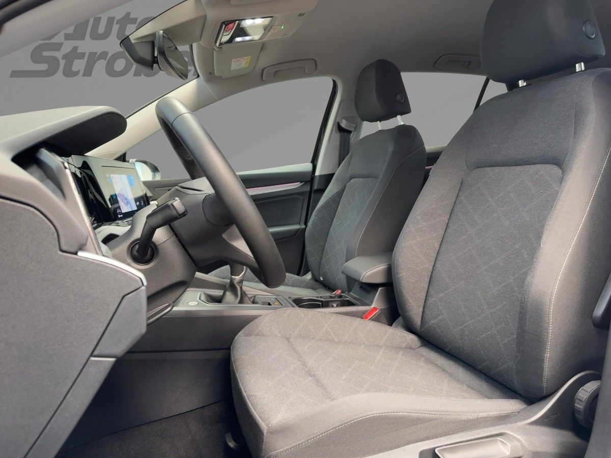 Golf VIII 1.5 TSI Life ACC AHK Navi LED Standh. Kamera Keyless Sitzh.
