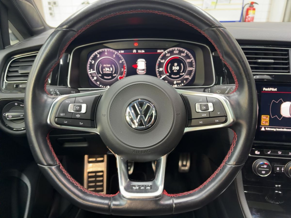 Golf VII GTI Performance 2.0 TSI AHK Navi LED Pano Standh. Keyless Bluet. Sitzh.