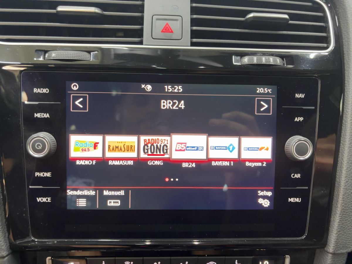 Golf VII GTI Performance 2.0 TSI AHK Navi LED Pano Standh. Keyless Bluet. Sitzh.