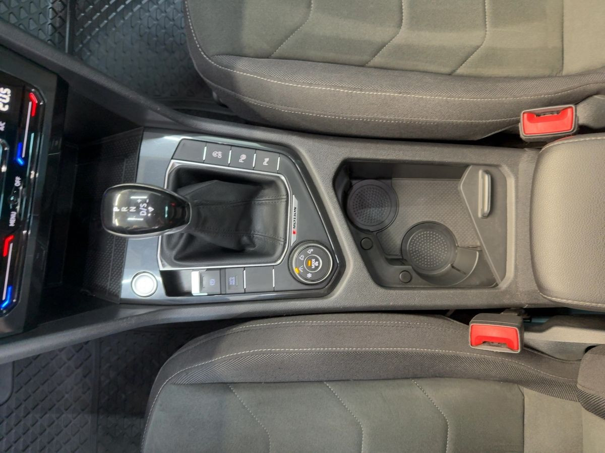 Tiguan 2.0 TDI DSG 4M Elegance AHK ACC Navi LED-Matrix Kamera
