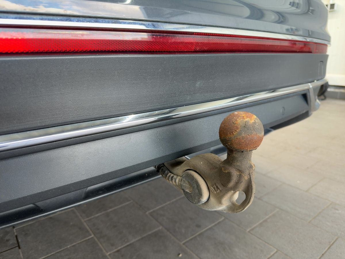 Tiguan 2.0 TDI DSG 4M Elegance AHK ACC Navi LED-Matrix Kamera
