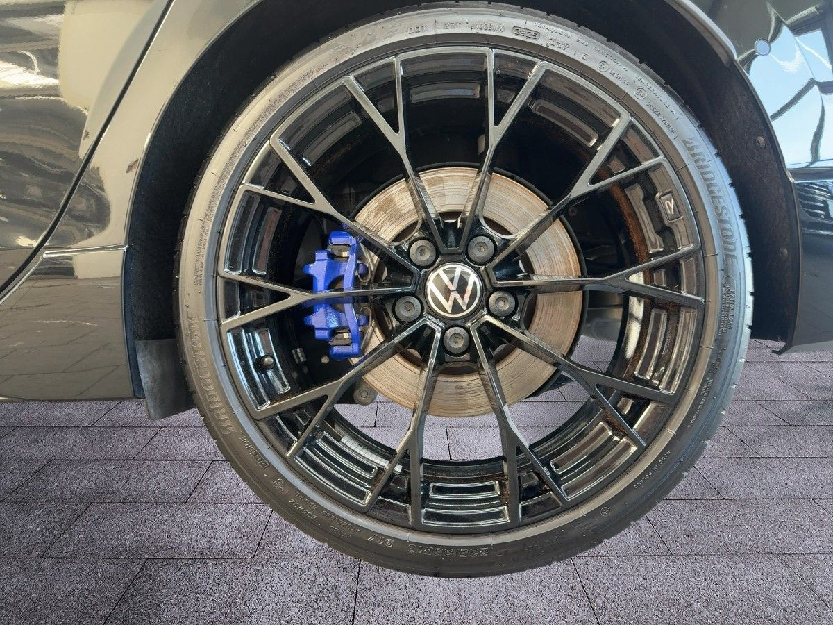 Golf VIII R 2.0 TSI DSG 4M 