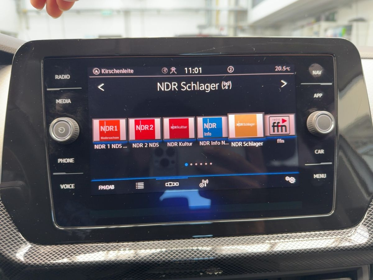 T-Cross 1.0 TSI Life ab 3,99% ACC Navi LED Kamera Climatronic Bluet. Sitzh.