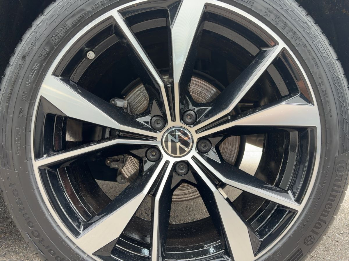 Tiguan Allspace 2.0 TSI DSG 4M R-Line ab 3,99%