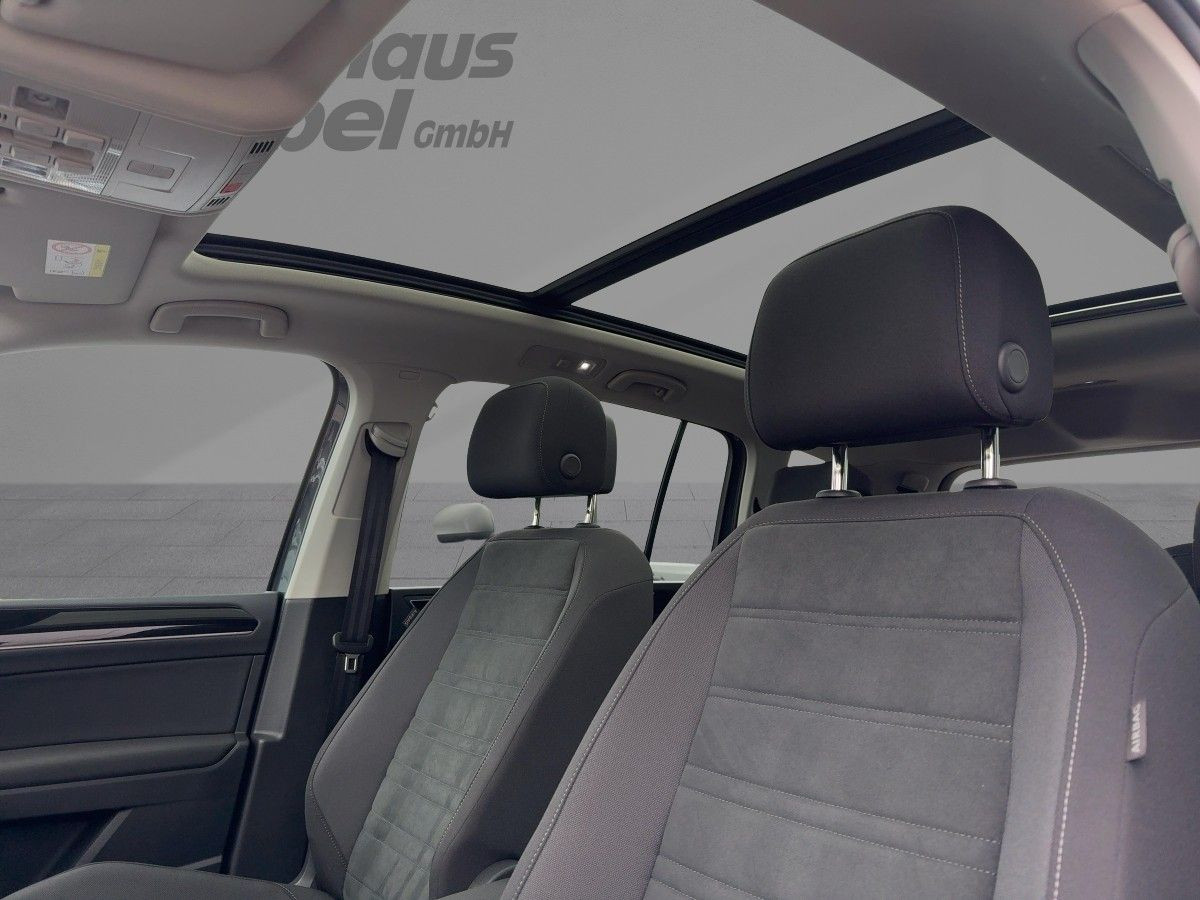 Touran 2.0 TDI DSG Highline 7-Sitze ab 2,49% AHK Navi LED Standh. Pano