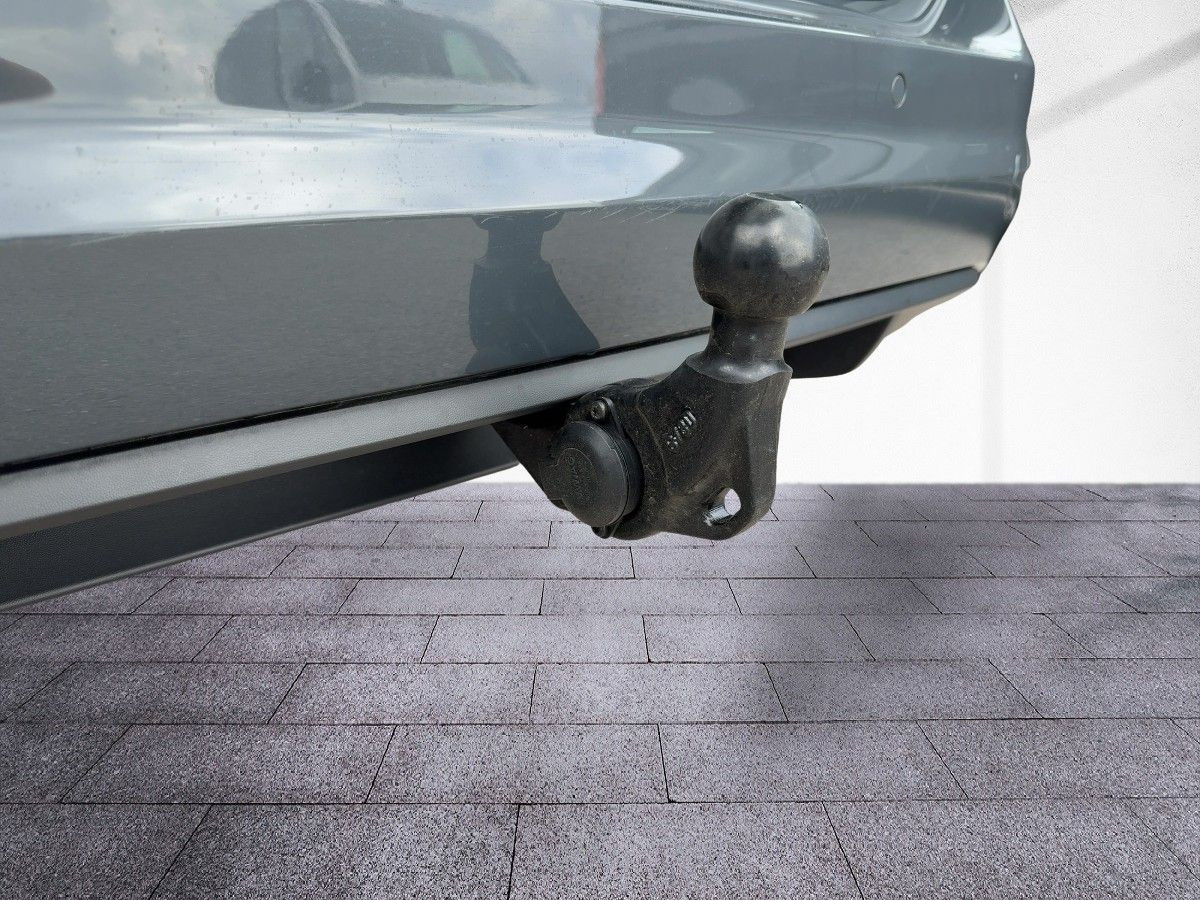 Touran 2.0 TDI DSG Highline 7-Sitze ab 2,49% AHK Navi LED Standh. Pano