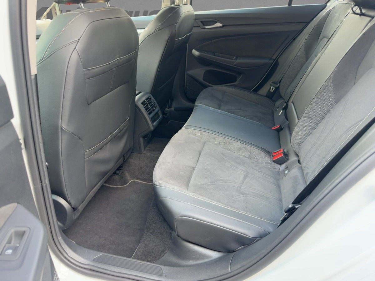 Golf VIII 1.5 TSI Life ACC LED Kamera Keyless Lane Ass. Climatronic Sitzh.