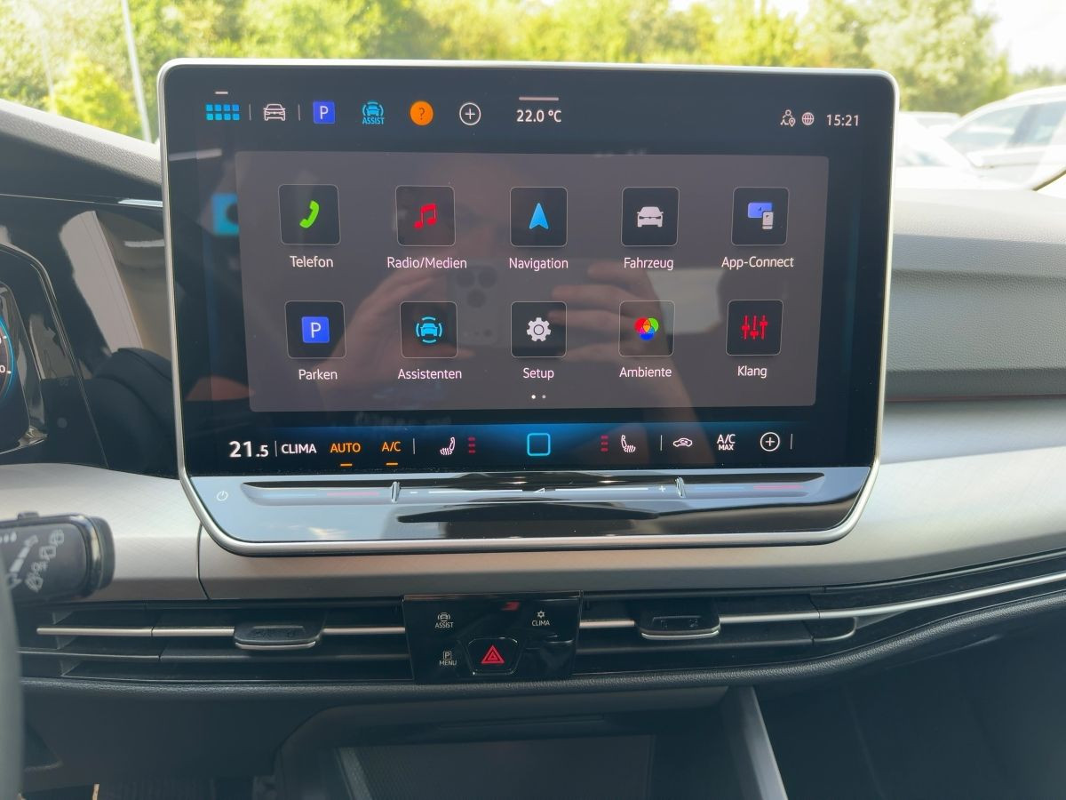 Golf VIII 1.5 TSI Life ACC LED Kamera Keyless Lane Ass. Climatronic Sitzh.
