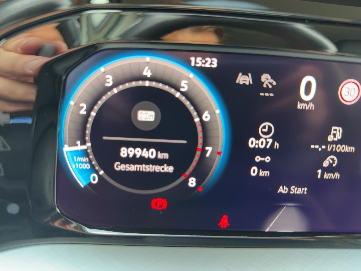 Golf VIII 1.5 TSI Life ACC LED Kamera Keyless Lane Ass. Climatronic Sitzh.