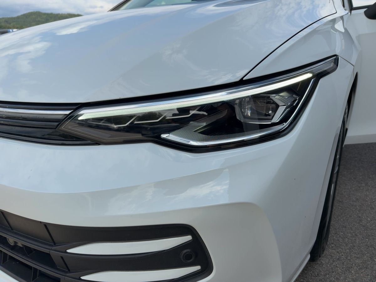 Golf VIII 1.5 TSI Life ACC LED Kamera Keyless Lane Ass. Climatronic Sitzh.