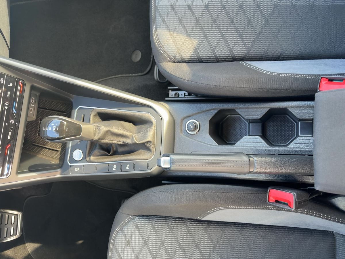 Polo 1.0 TSI DSG R-Line ACC LED-Matrix Navi Kamera Sitzh. Climatronic Lane-Ass.
