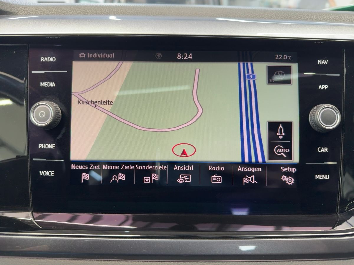 Polo 1.0 TSI DSG Style ACC LED Navi Pano. Sitzh. Einparkh. Climatronic Bluet.