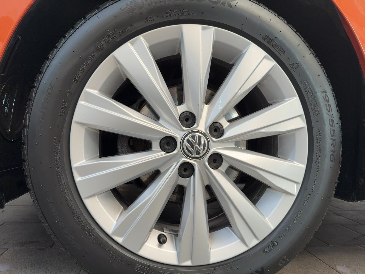 Polo 1.0 TSI DSG Style ACC LED Navi Pano. Sitzh. Einparkh. Climatronic Bluet.
