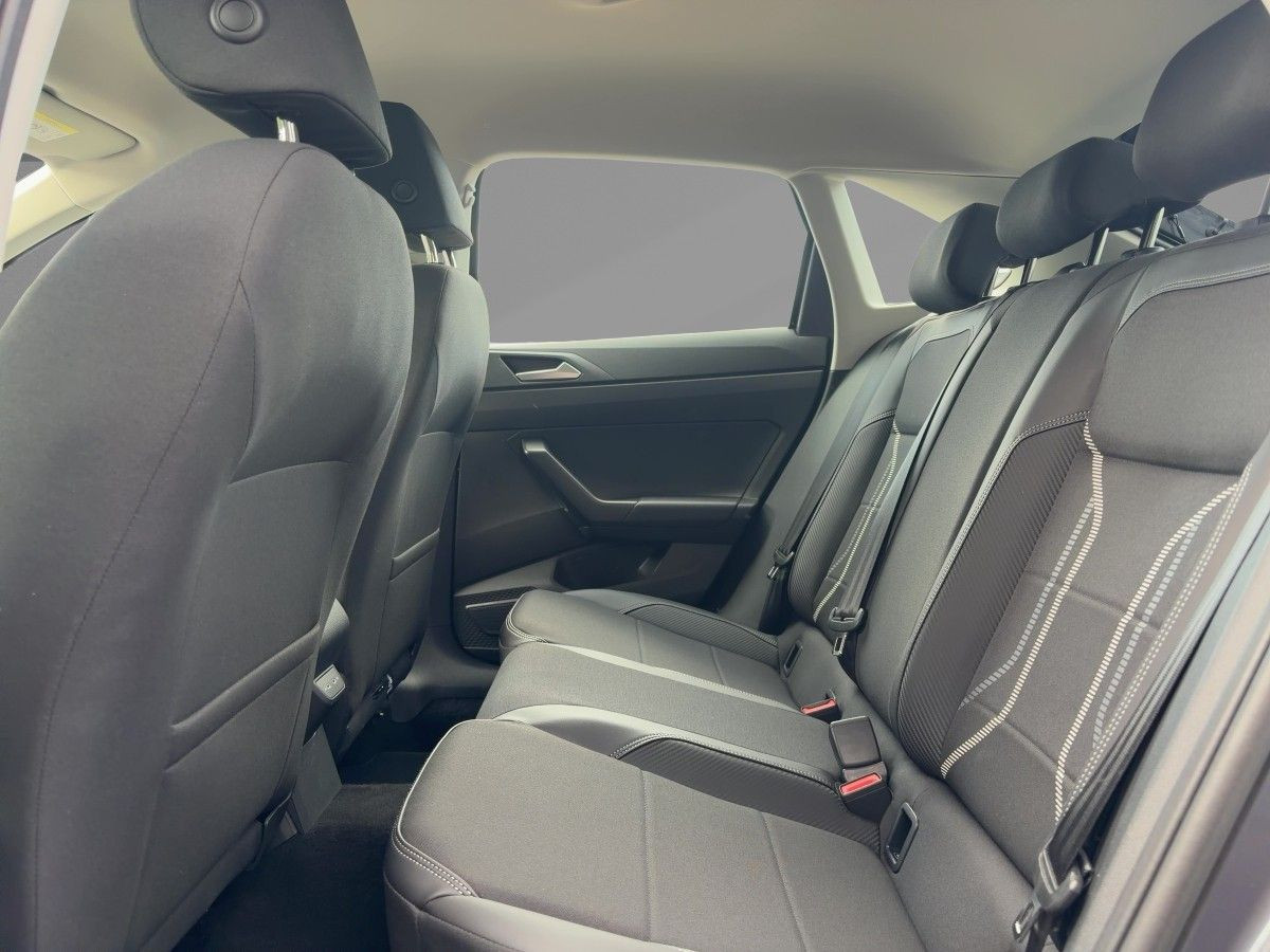 Taigo 1.5 TSI DSG Style Navi LED-Matri Kamera Lane Ass. Bluet. Sitzh.