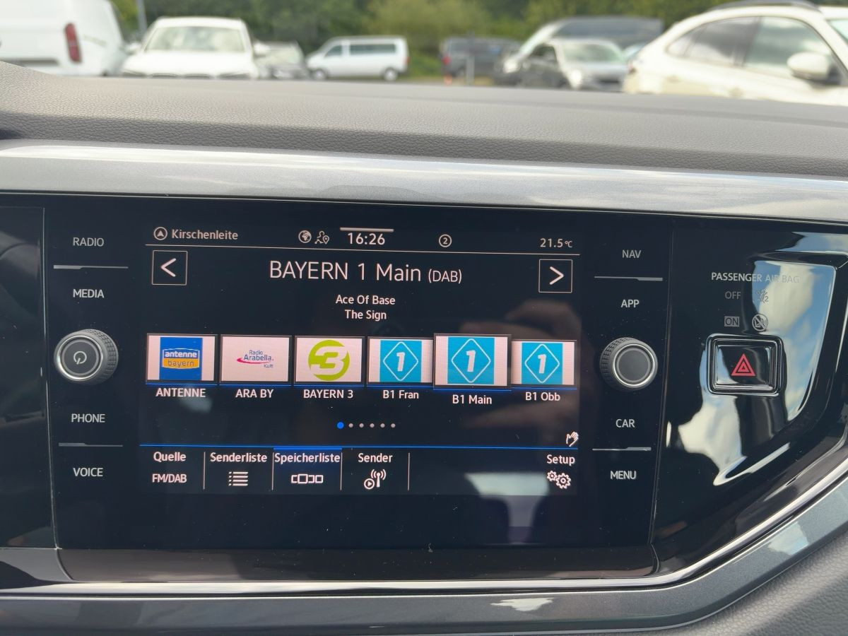 Taigo 1.5 TSI DSG Style Navi LED-Matri Kamera Lane Ass. Bluet. Sitzh.