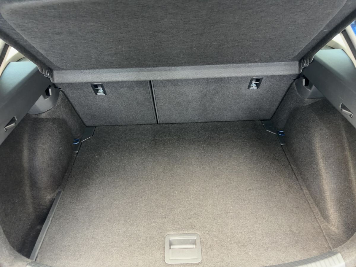 Taigo 1.0 TSI DSG Life AHK Kamera Lane Ass. Front Ass. Bluet. Sitzh.