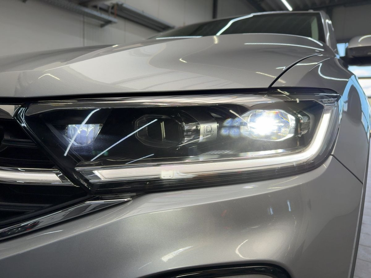 T-Roc 1.5 TSI DSG Style ACC DCC Navi LED-Matrix Kamera Climatronic Bluet. Sitzh.
