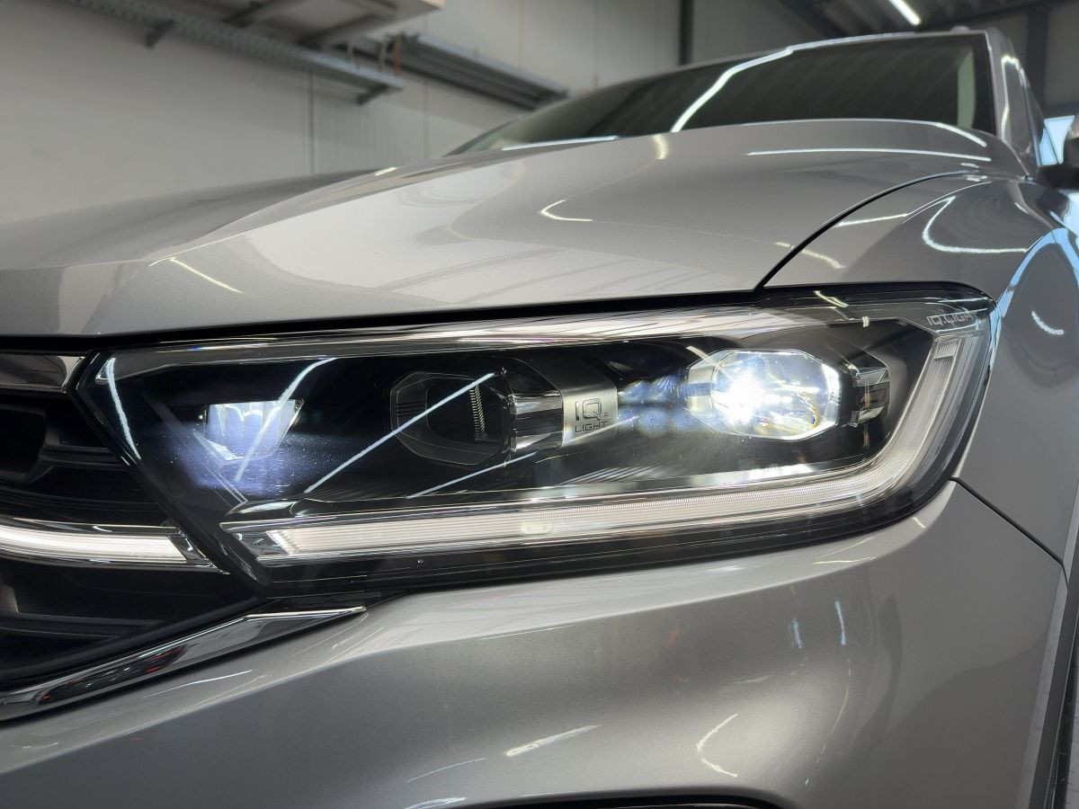 T-Roc 1.5 TSI DSG Style ACC DCC Navi LED-Matrix Kamera Climatronic Bluet. Sitzh.