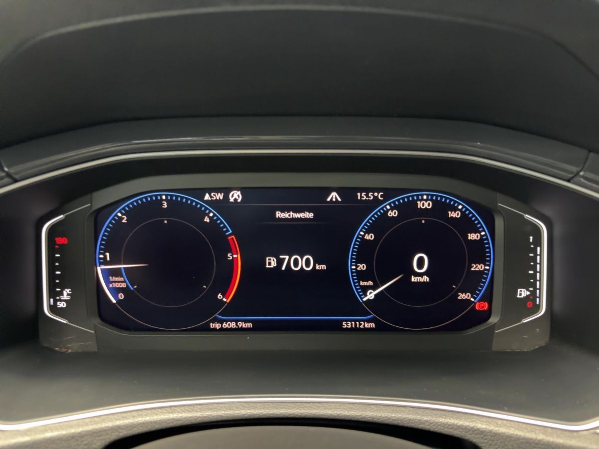 T-Roc 1.6 TDI Sport R-Line ACC DCC Navi LED Pano Kamera