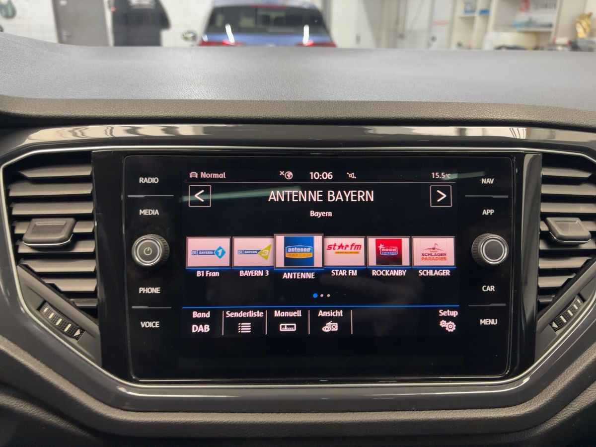 T-Roc 1.6 TDI Sport R-Line ACC DCC Navi LED Pano Kamera