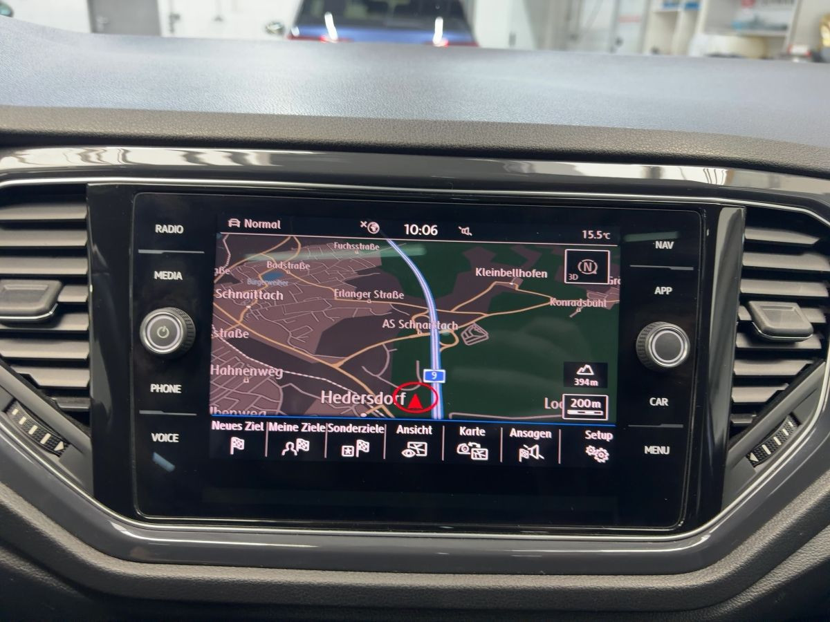 T-Roc 1.6 TDI Sport R-Line ACC DCC Navi LED Pano Kamera