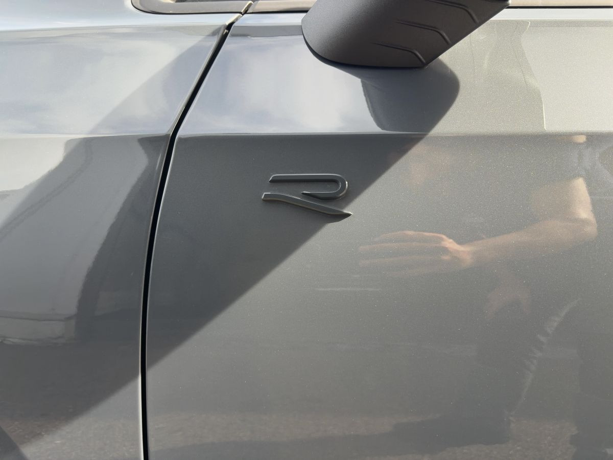 Golf VIII R 2.0 TSI DSG 4M
