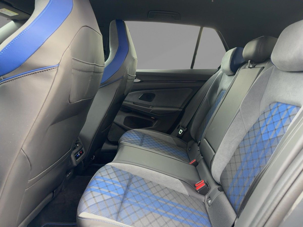 Golf VIII R 2.0 TSI DSG 4M