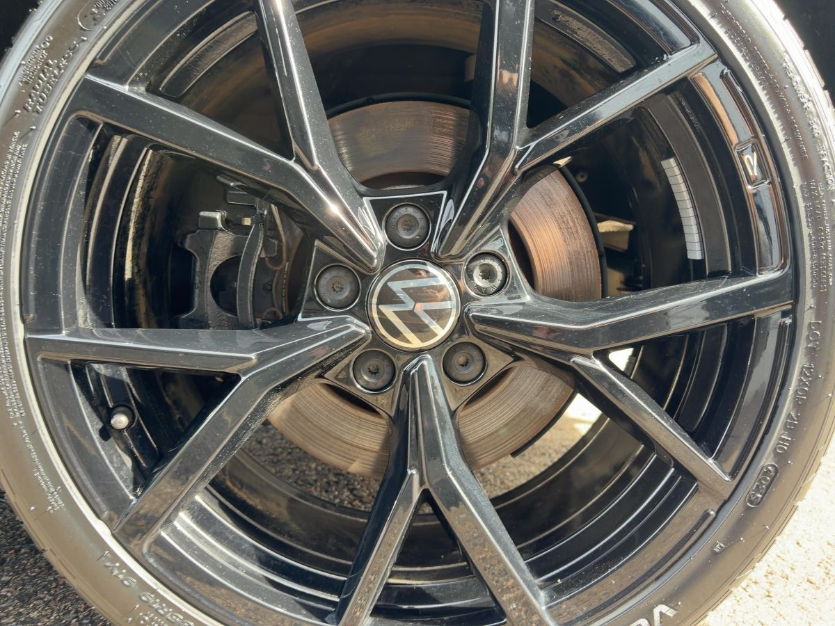 Golf VIII R 2.0 TSI DSG 4M
