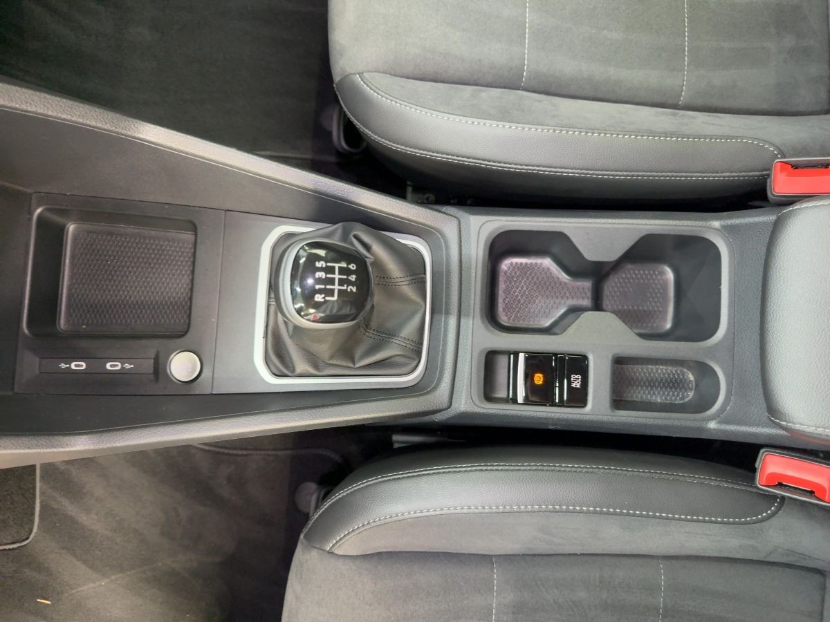 Caddy 1.5 TSI Style LED Kamera Tempo Lane Ass. Sitzh. Bluet.