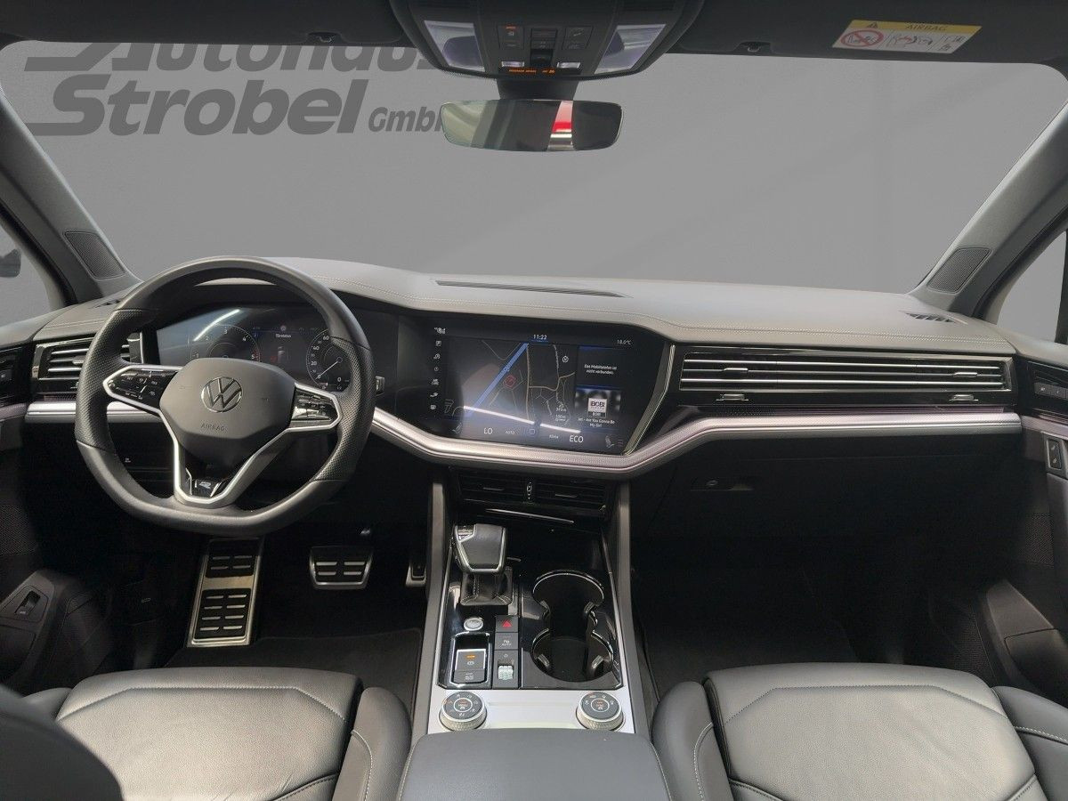 Touareg 3.0 V6 TDI DSG 4M R-Line AHK Navi Pano Standh. Area View