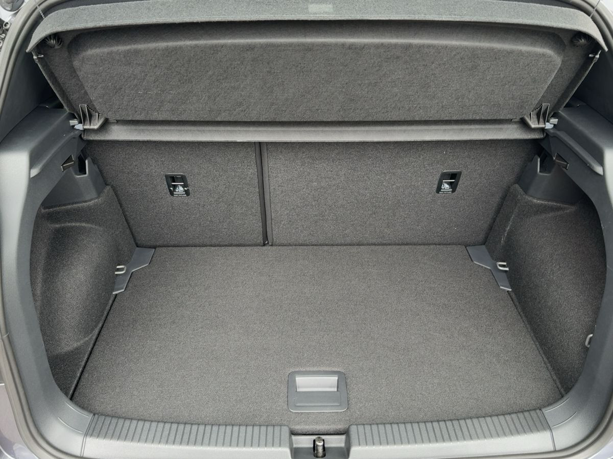 T-Cross 1.0 TSI DSG R-Line AHK LED-Matrix Kamera Sitzh. Climatronic Lane-Ass. DAB+
