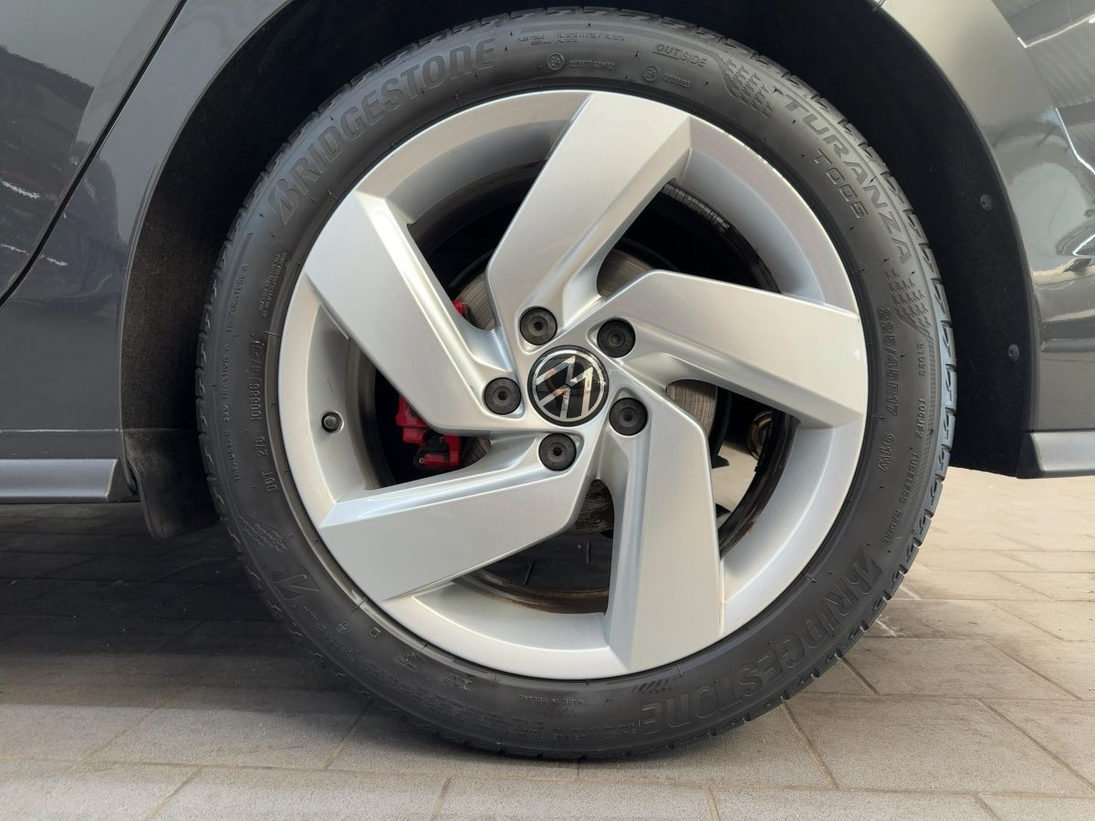 Golf VIII GTD 2.0 TDI DSG AHK ACC LED-Plus Sitzh. Einparkh. Climatronic Lane-Ass.