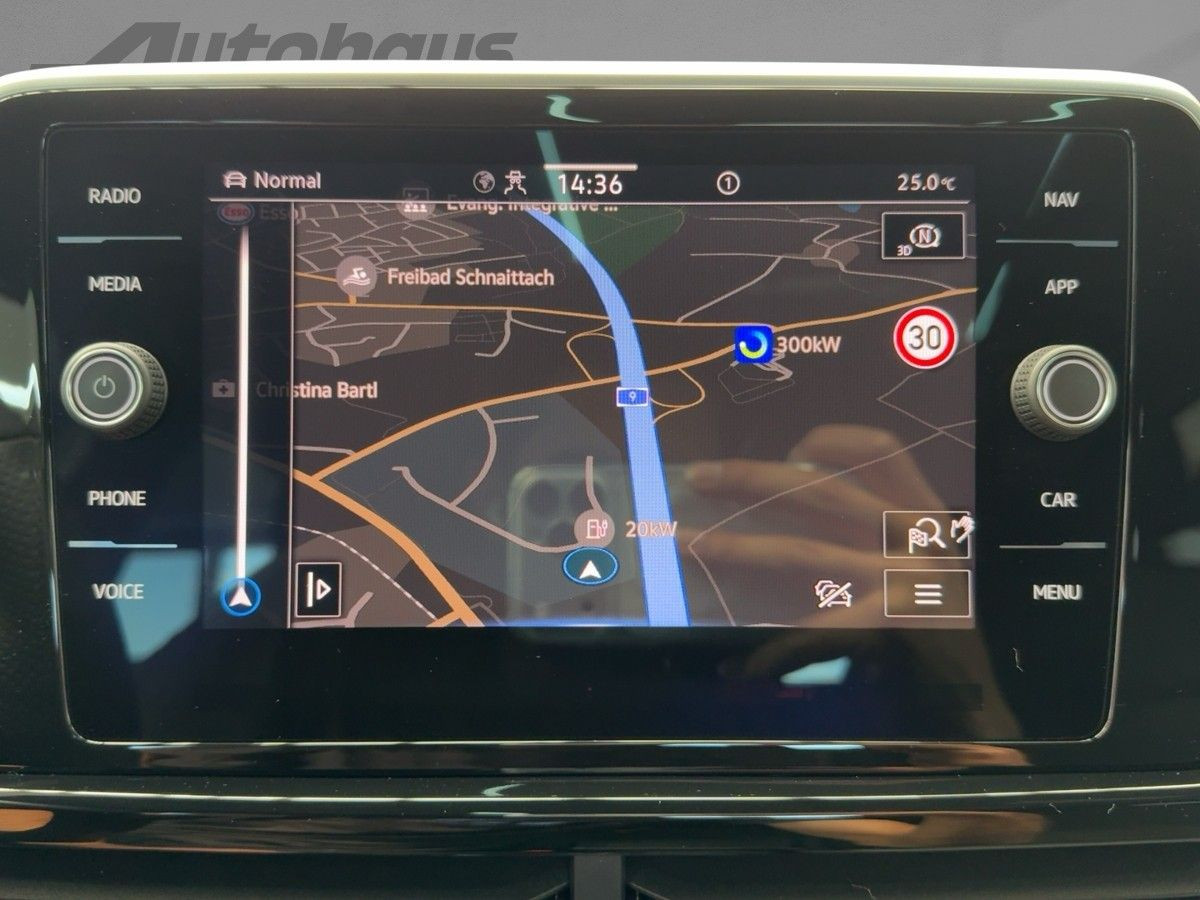 T-Roc 2.0 TSI DSG 4M R-Line ACC Navi LED-Matrix Pano Kamera