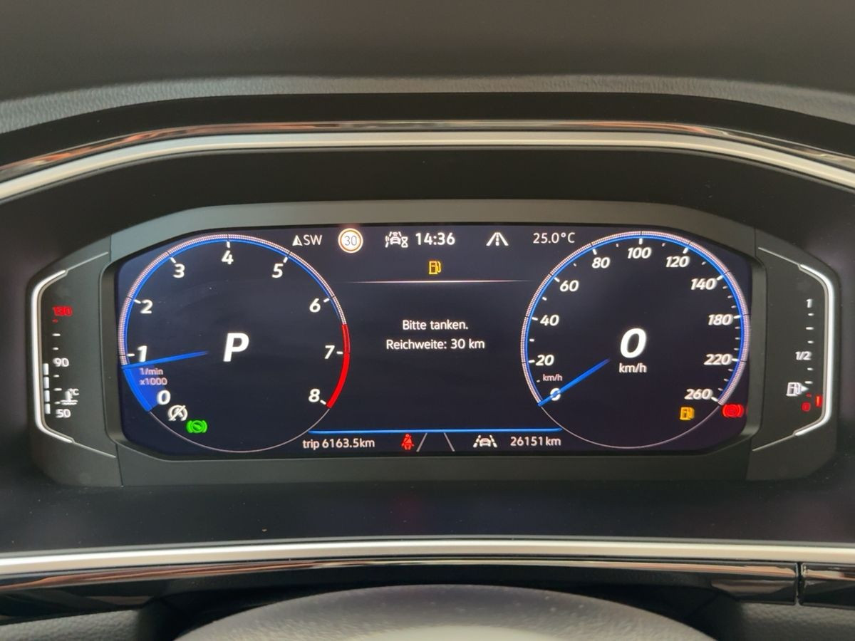 T-Roc 2.0 TSI DSG 4M R-Line ACC Navi LED-Matrix Pano Kamera